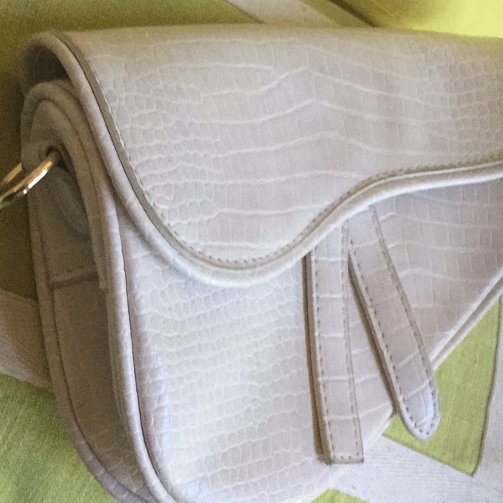 Equestrian style bag cowgirl boho farmer’s market chic croc print rodeo travel